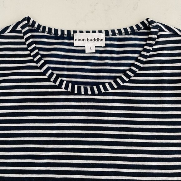Neon Buddha Oversize Stripe 2/3 Slv Scoop Nk Top w Button Detail Navy Wht Sz S - Picture 14 of 14